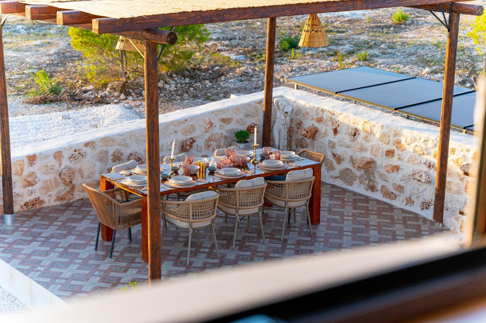 Zante Hidden Hills Willa